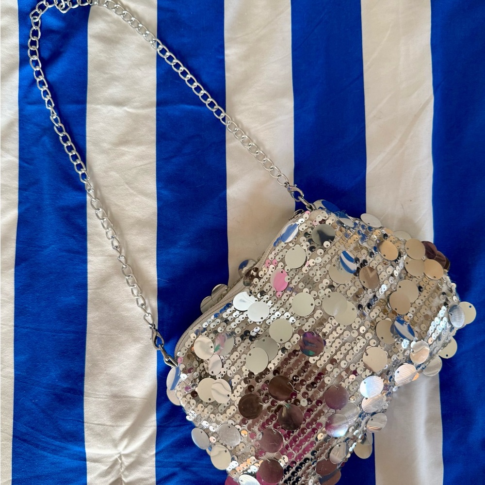 SHEIN Silver Sequin Clutch with Chain